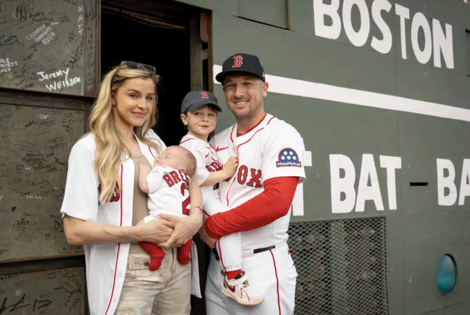 Reagan Bregman Shares her Fitness Routine with a Toddler & a New Baby, What Husband Alex Bregman is Like as a Dad & More!